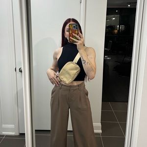 Everywhere Belt Bag in Cream
